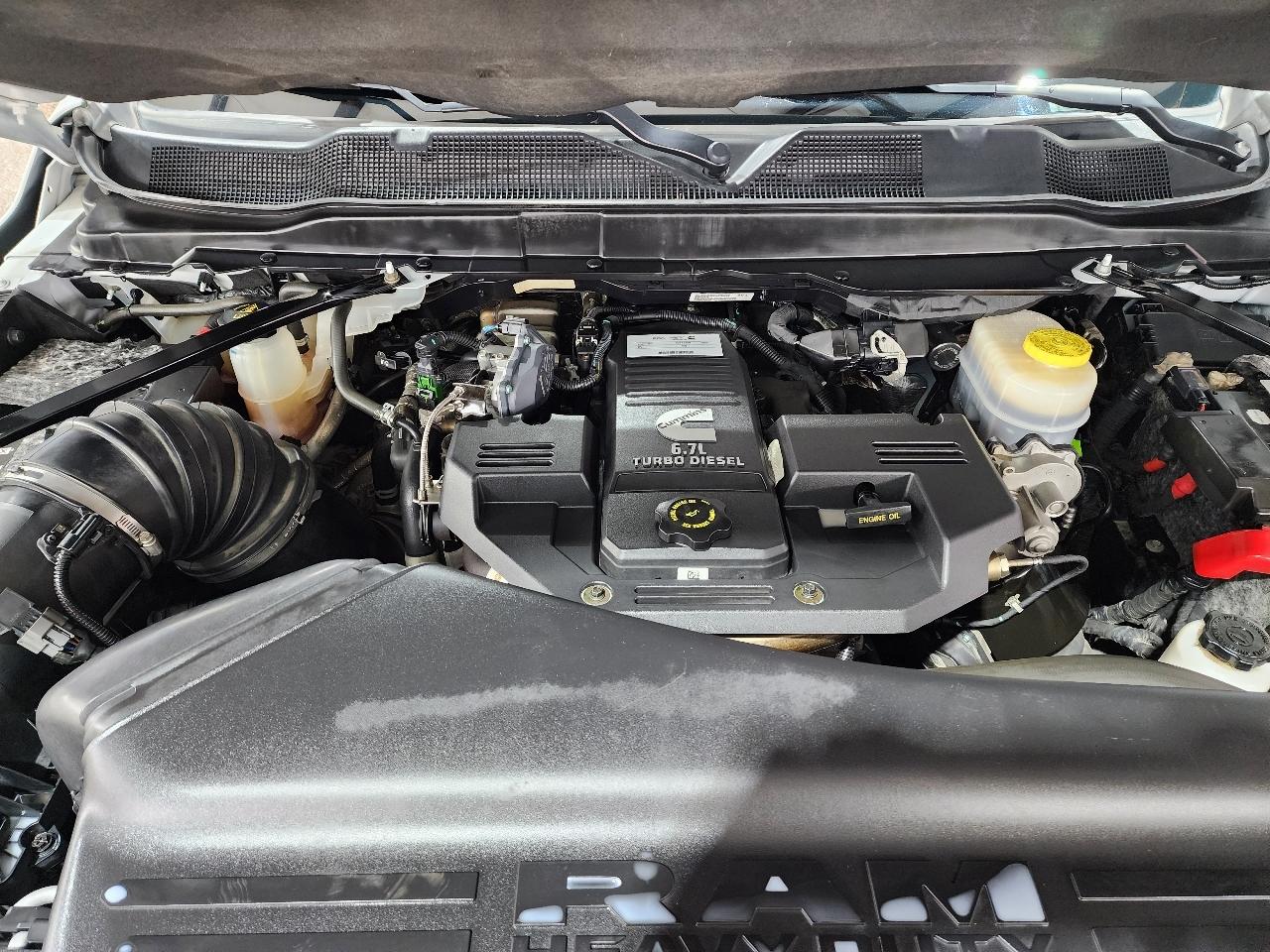 RAM 3500 Longhorn 4x4 Mega Cab 6'4" Box 2020