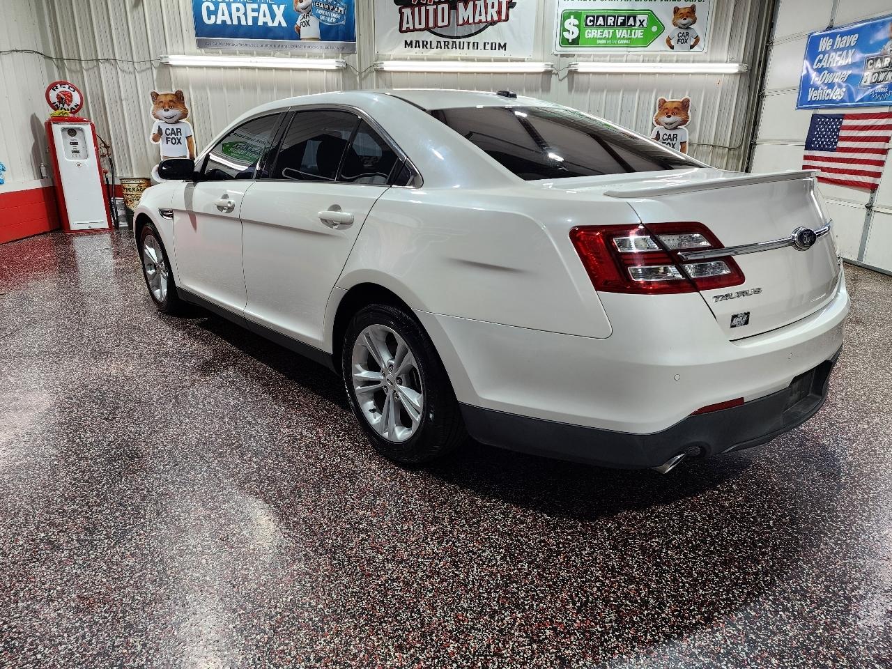 Ford Taurus 4dr Sdn SEL FWD 2013