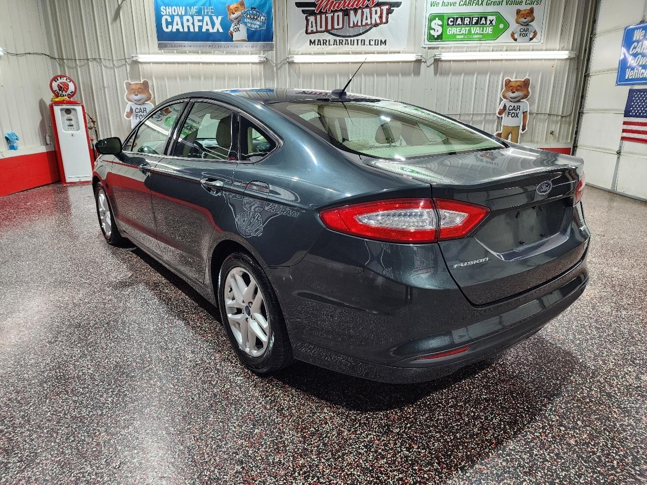 Ford Fusion 4dr Sdn SE FWD 2016