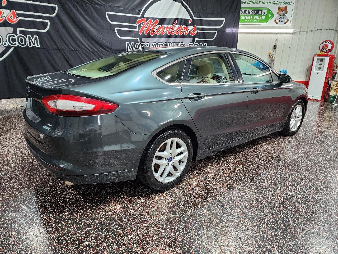 Ford Fusion 4dr Sdn SE FWD 2016