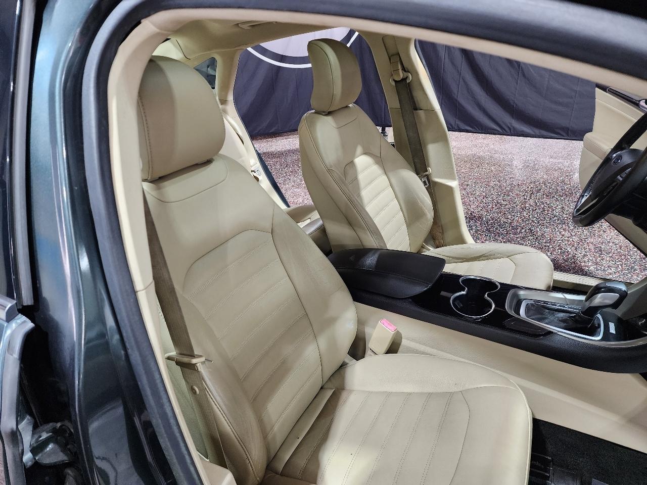 Ford Fusion 4dr Sdn SE FWD 2016