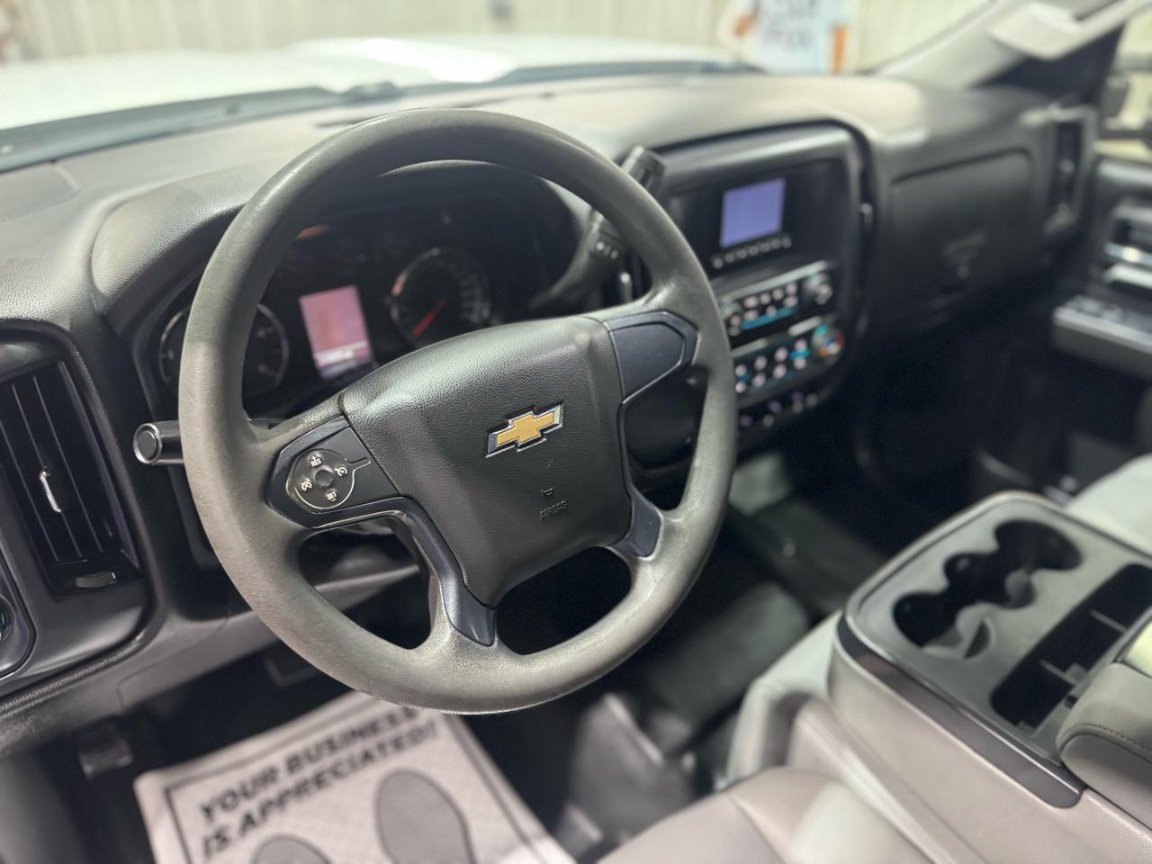Chevrolet Silverado 3500HD Built After Aug 14 4WD Crew Cab 171.5" WB, 59.06" CA WT 2015