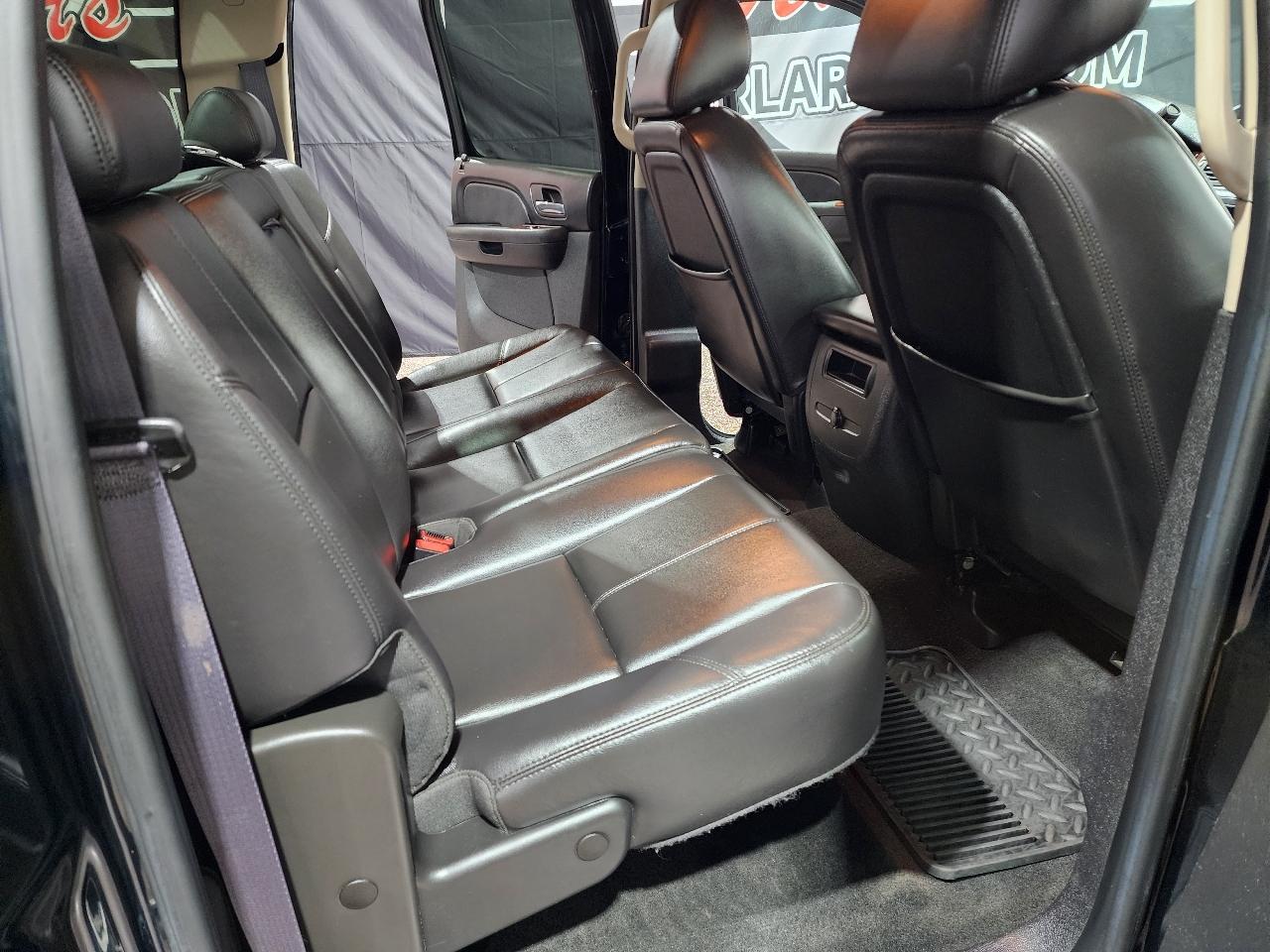 Chevrolet Silverado 3500HD 4WD Crew Cab 167.7" DRW LTZ 2011