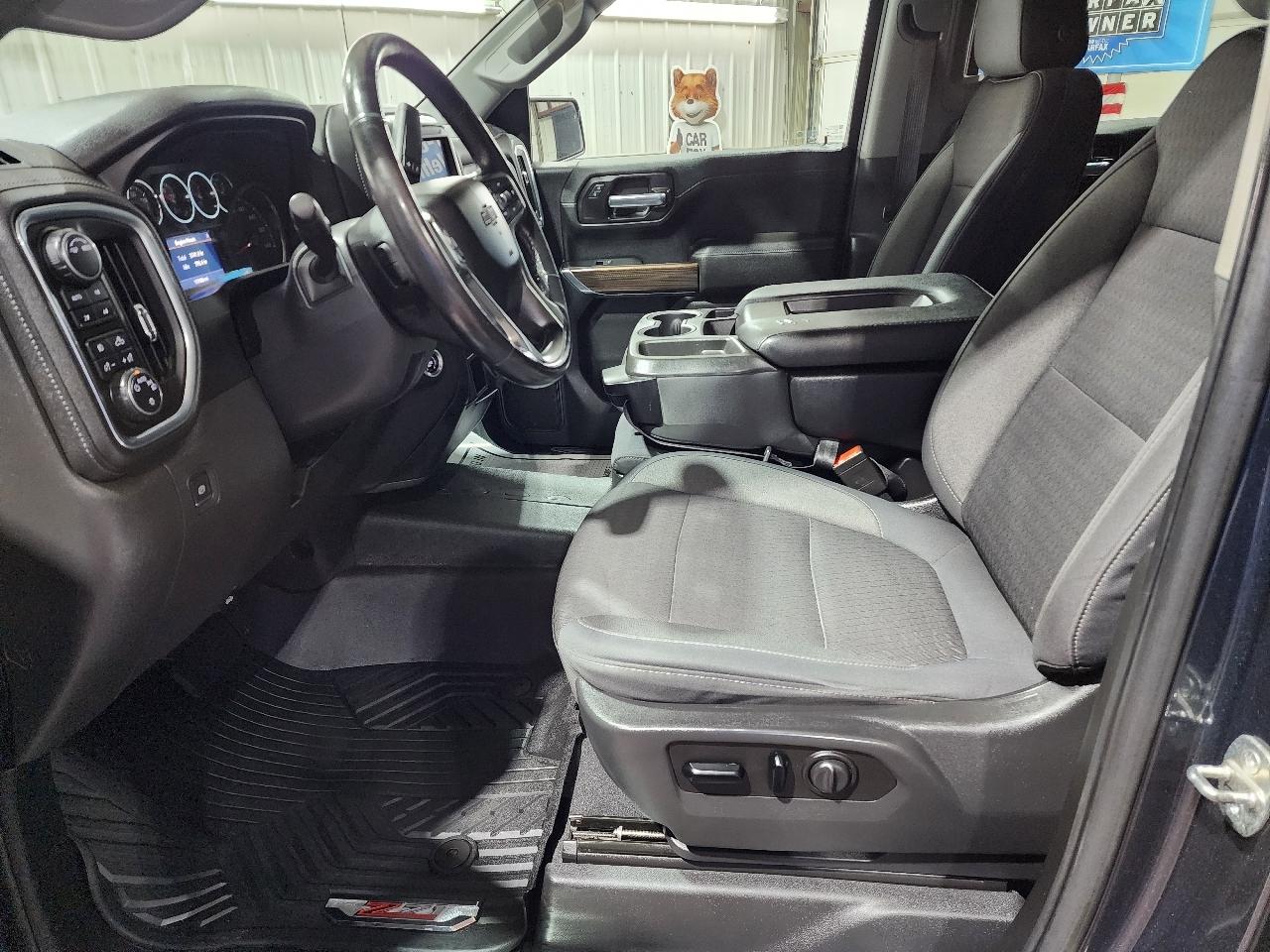 Chevrolet Silverado 1500 4WD Crew Cab 147" LT Trail Boss 2020