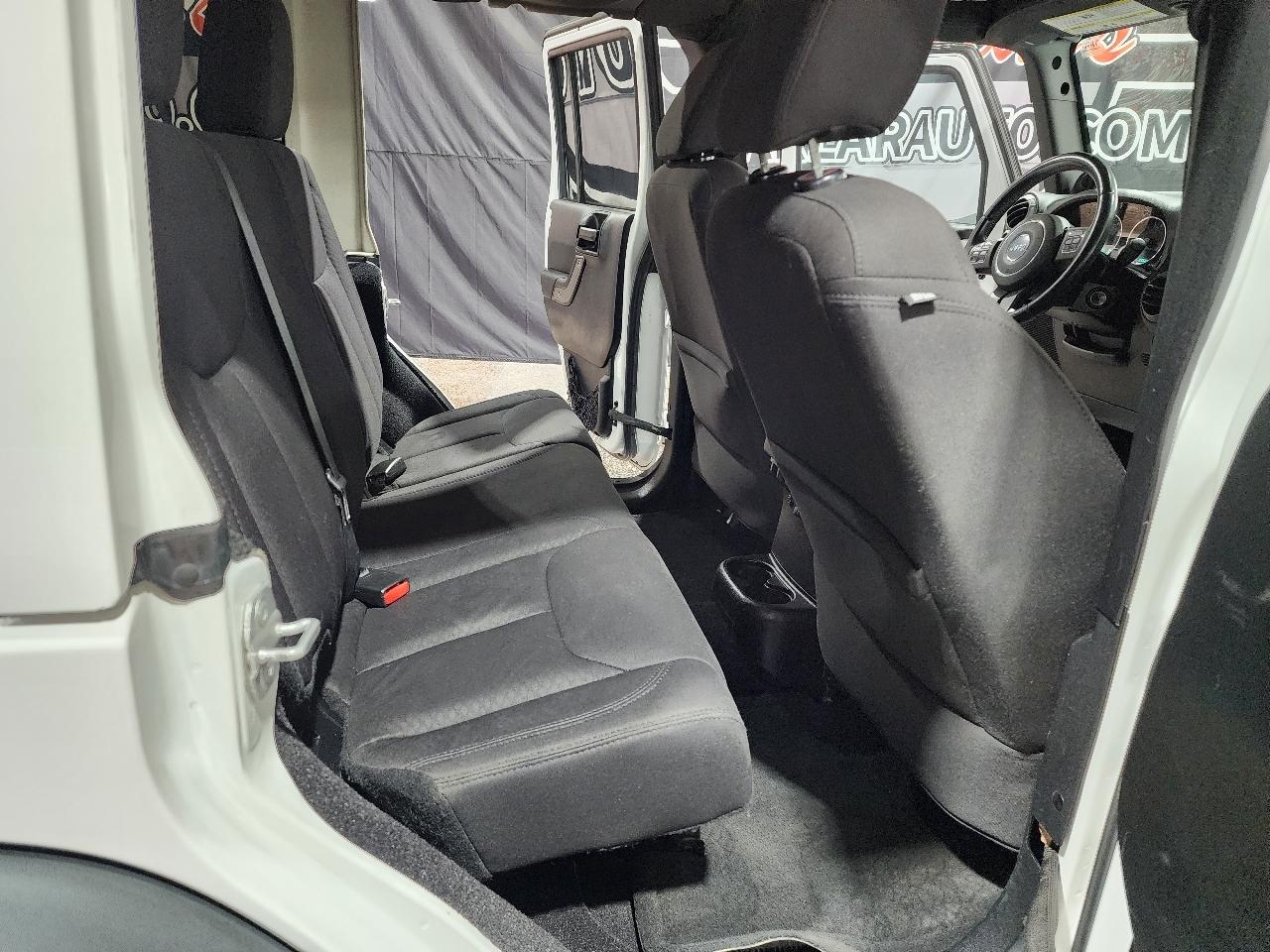 Jeep Wrangler Unlimited 4WD 4dr Sport 2014
