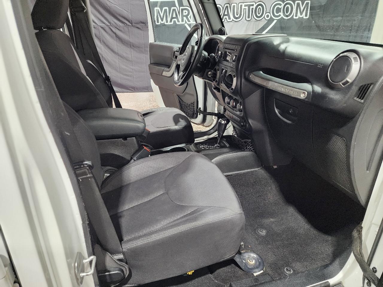 Jeep Wrangler Unlimited 4WD 4dr Sport 2014