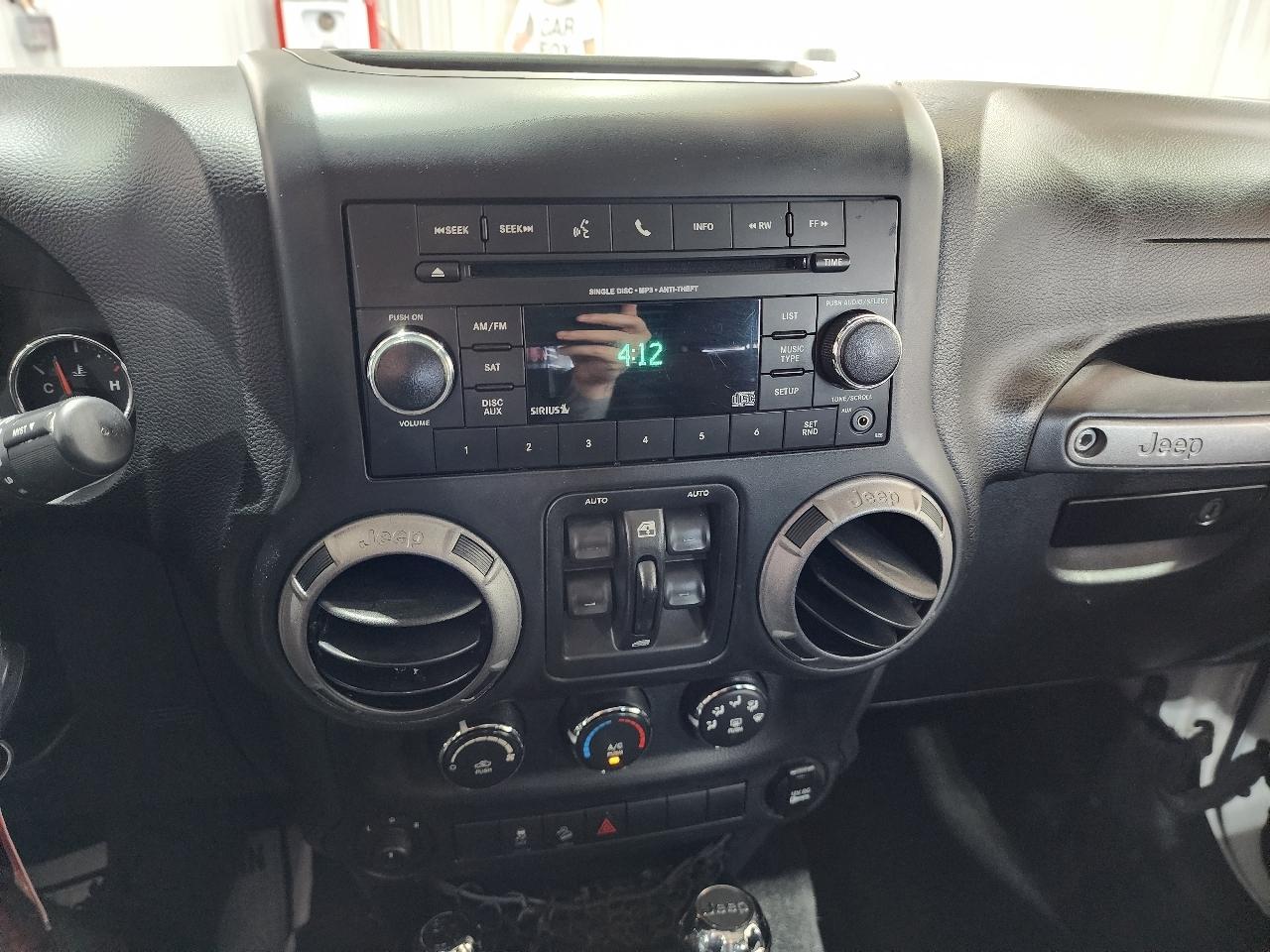 Jeep Wrangler Unlimited 4WD 4dr Sport 2014