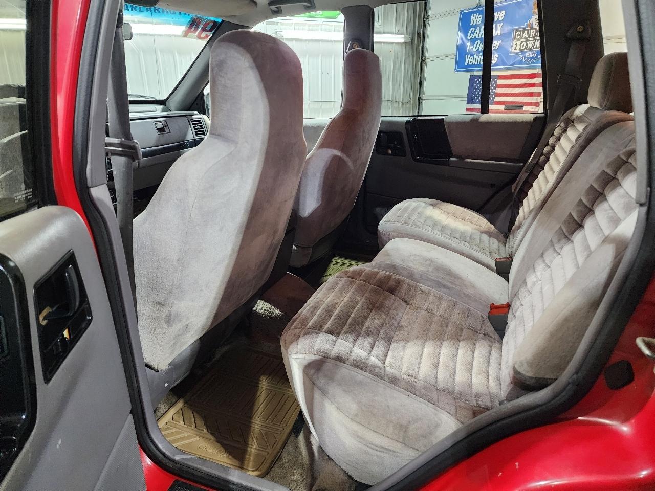 Jeep Grand Cherokee 4dr Laredo 4WD 1994