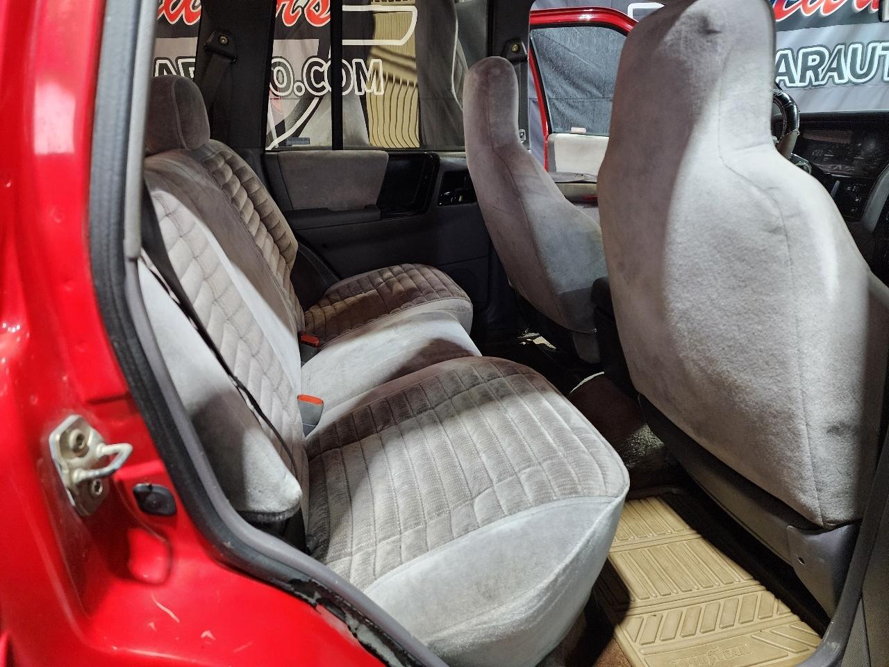 Jeep Grand Cherokee 4dr Laredo 4WD 1994