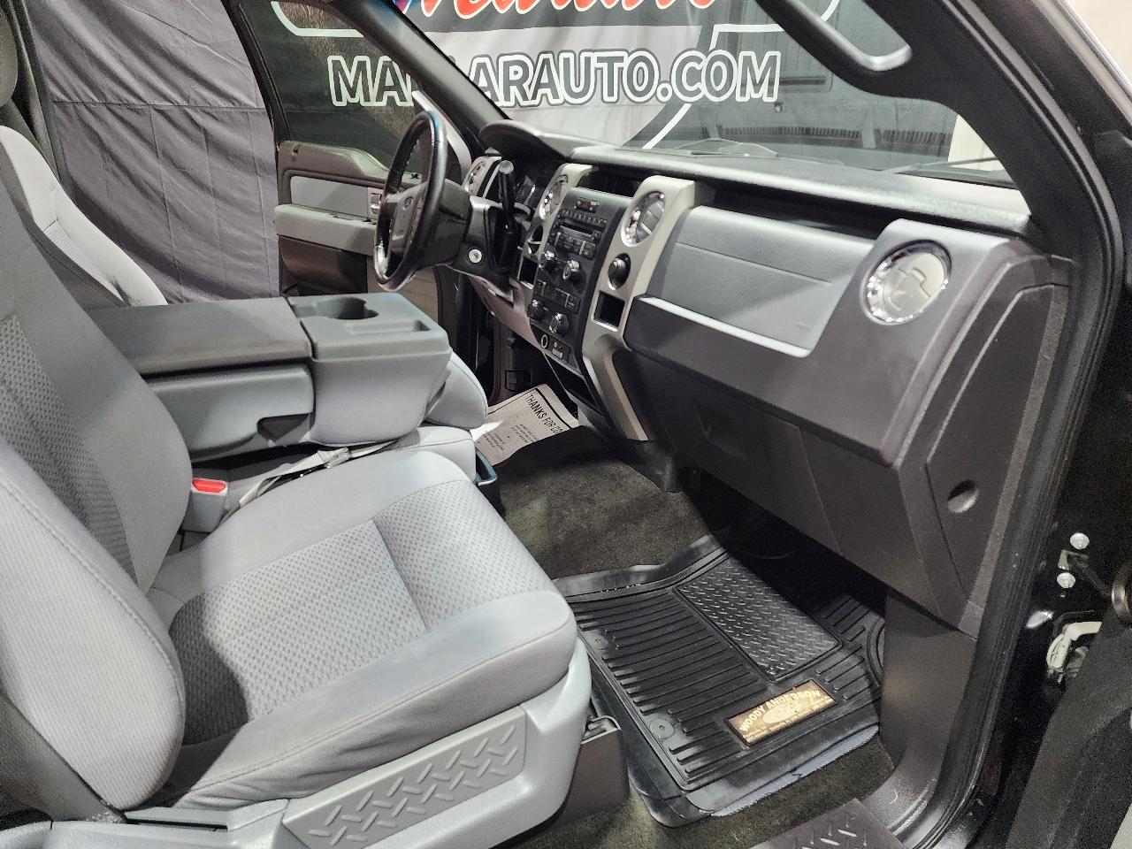 Ford F-150 2WD SuperCrew 139" XLT 2011