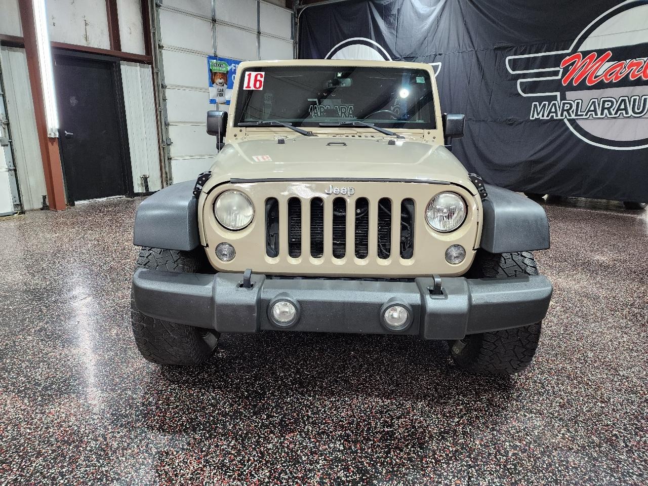 Jeep Wrangler Unlimited 4WD 4dr Sport 2016