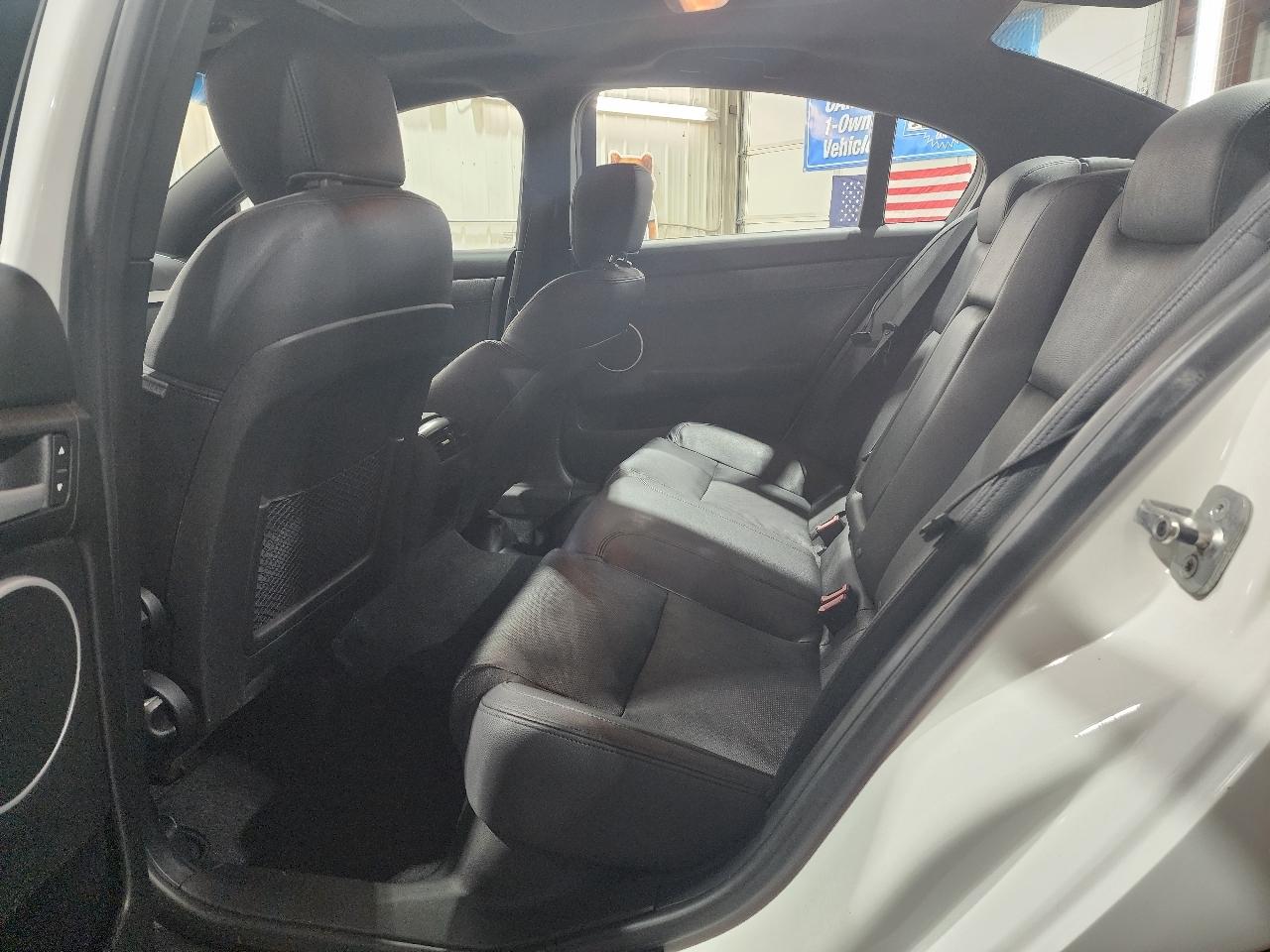 Pontiac G8 4dr Sdn 2009