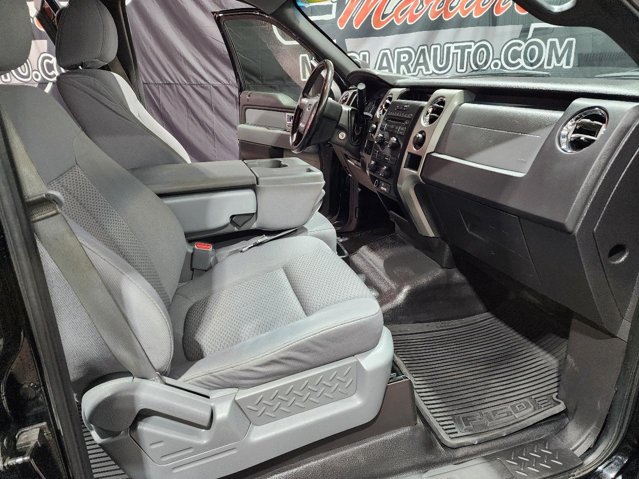 Ford F-150 4WD SuperCrew 145" Platinum 2011