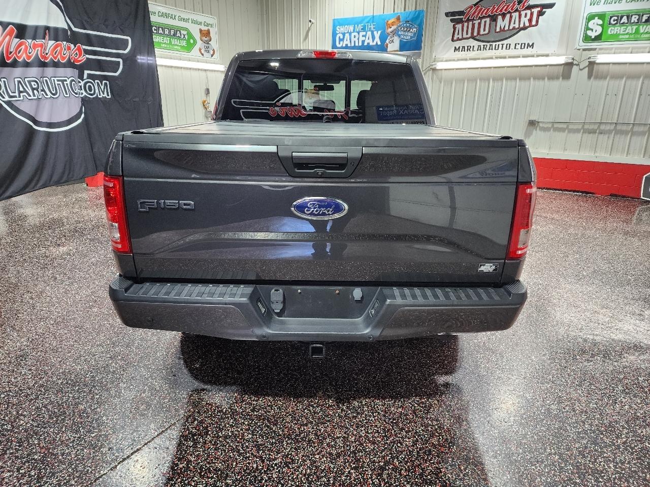 Ford F-150 4WD SuperCrew 145" Lariat 2016