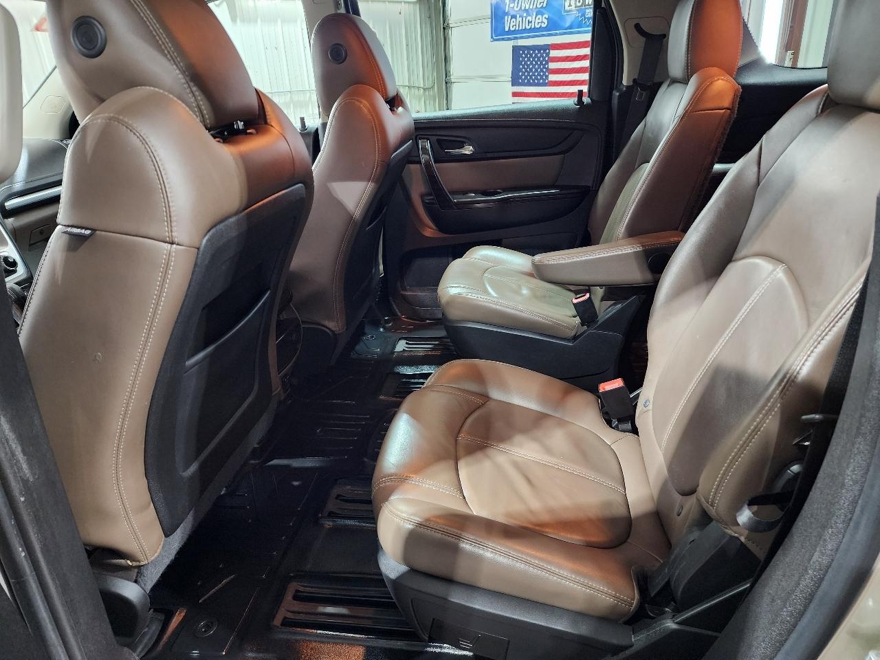 GMC Acadia FWD 4dr SLT w/SLT-1 2016