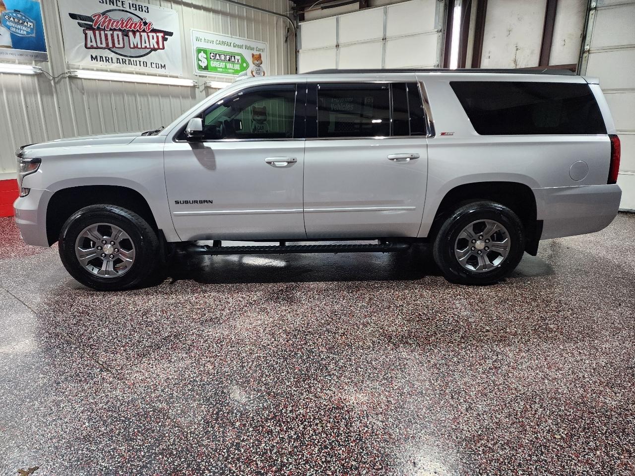 Chevrolet Suburban 4WD 4dr LT 2020