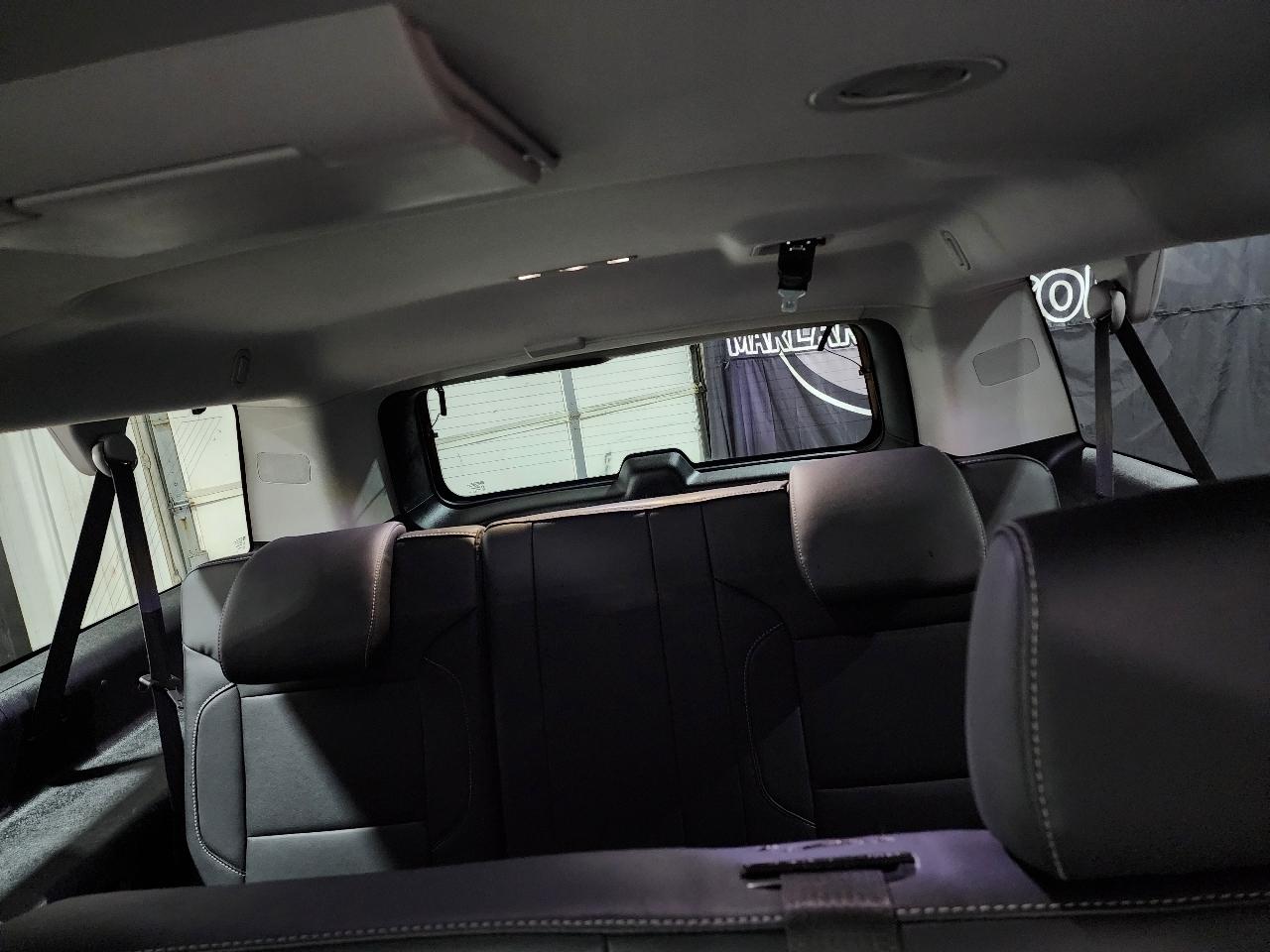 Chevrolet Suburban 4WD 4dr LT 2020