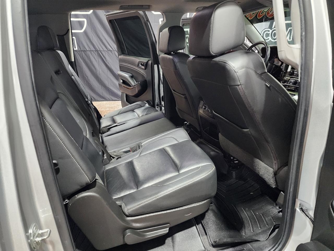 Chevrolet Suburban 4WD 4dr LT 2020