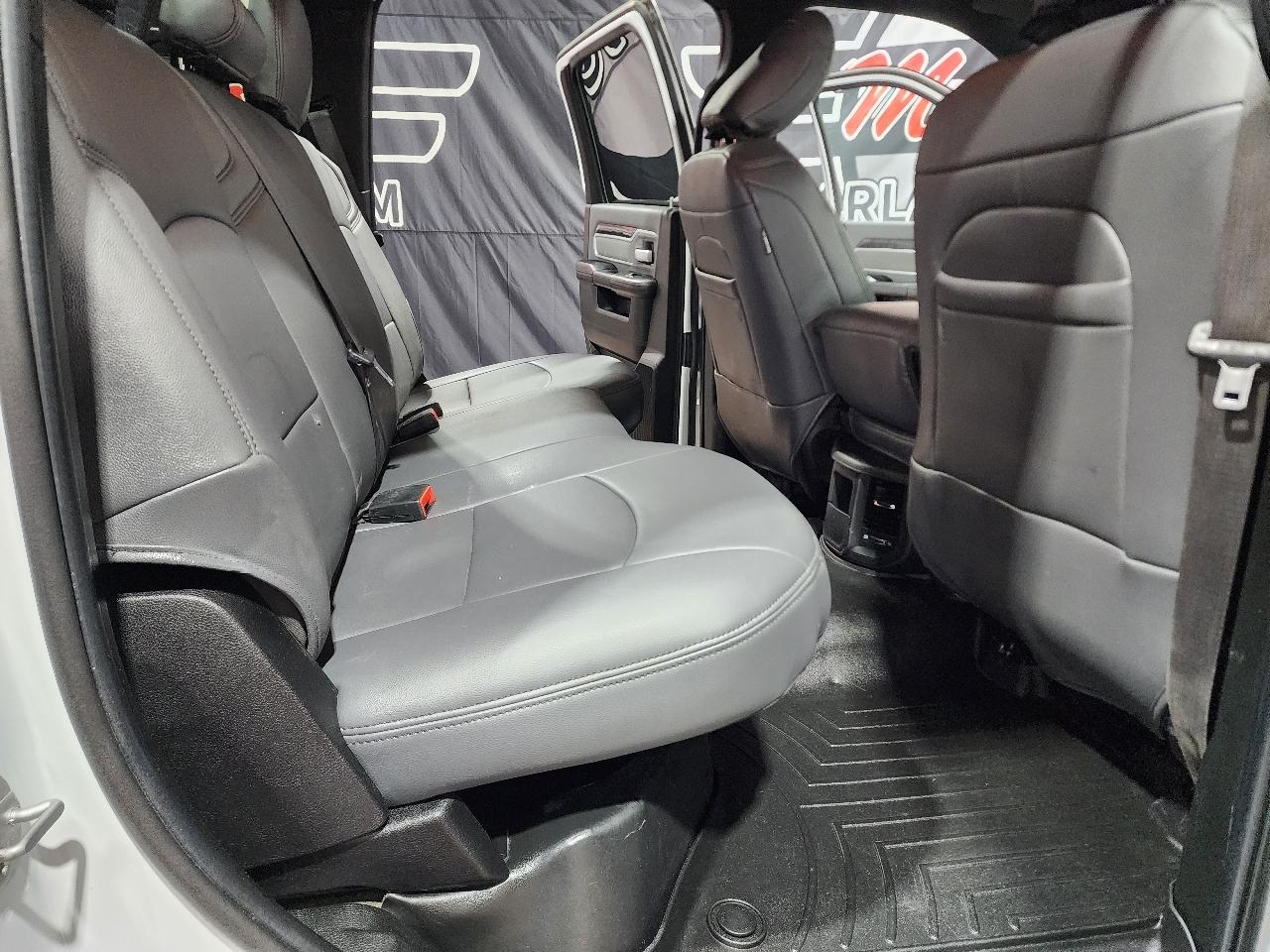 RAM 4500 Chassis Cab SLT 4x4 Crew Cab 60" CA 173.4" WB 2022