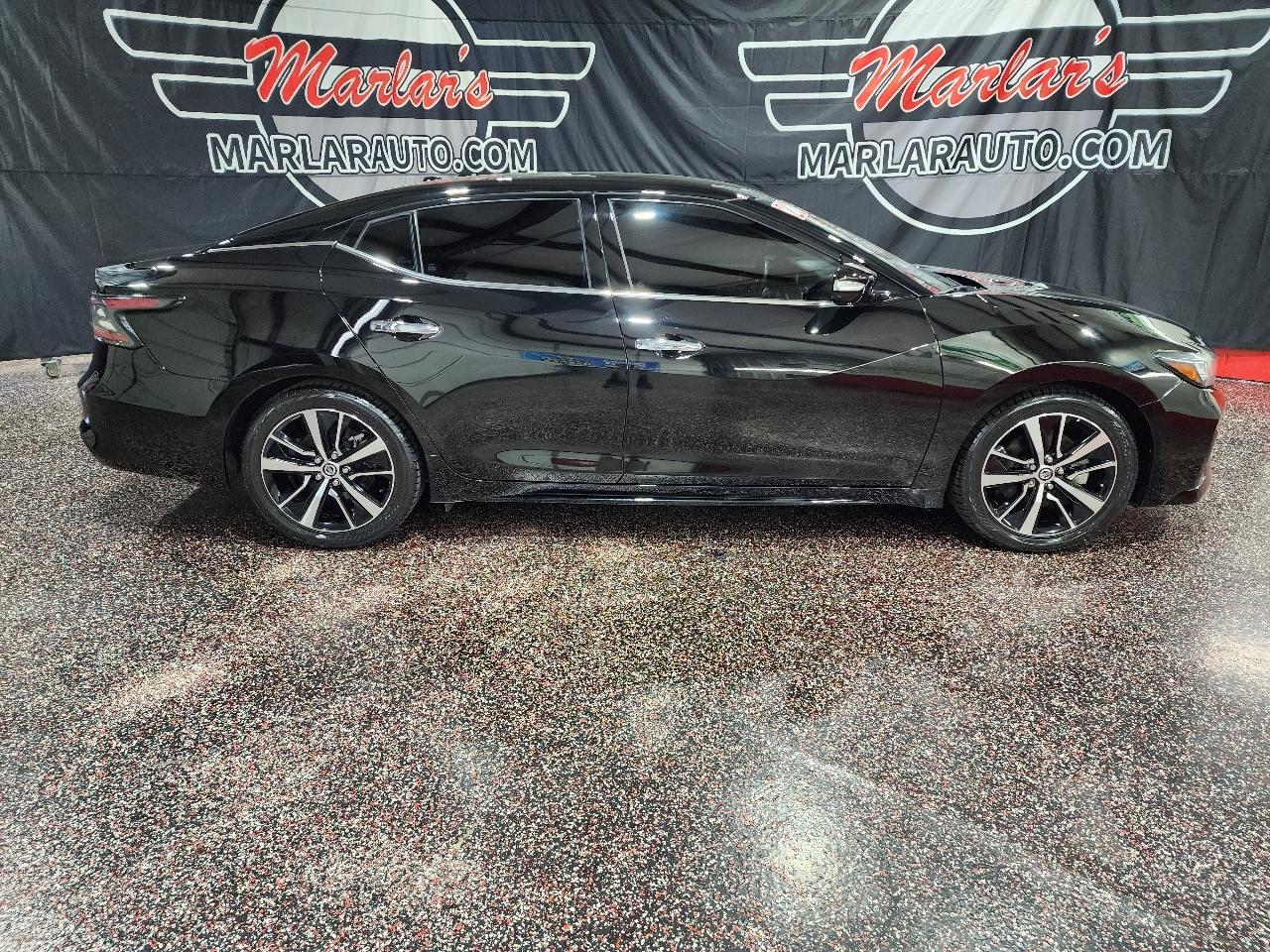 Nissan Maxima SV CVT 2022