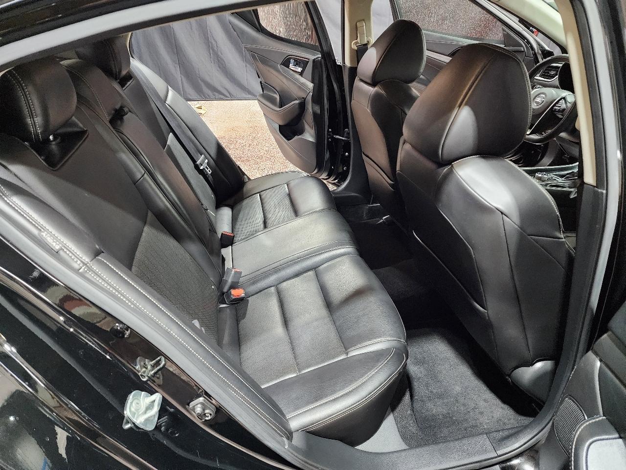 Nissan Maxima SV CVT 2022