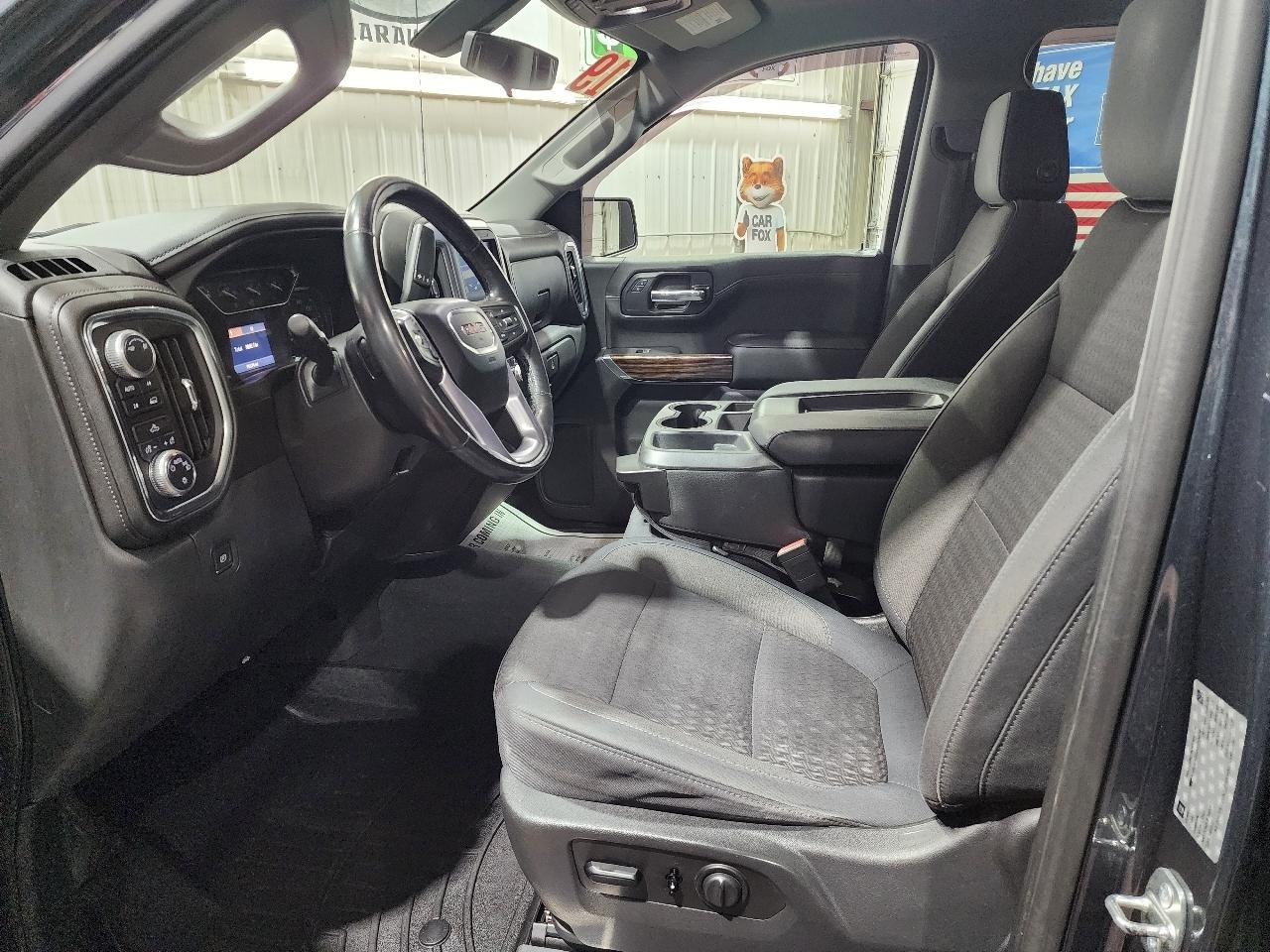 GMC Sierra 1500 4WD Crew Cab 147" SLE 2019