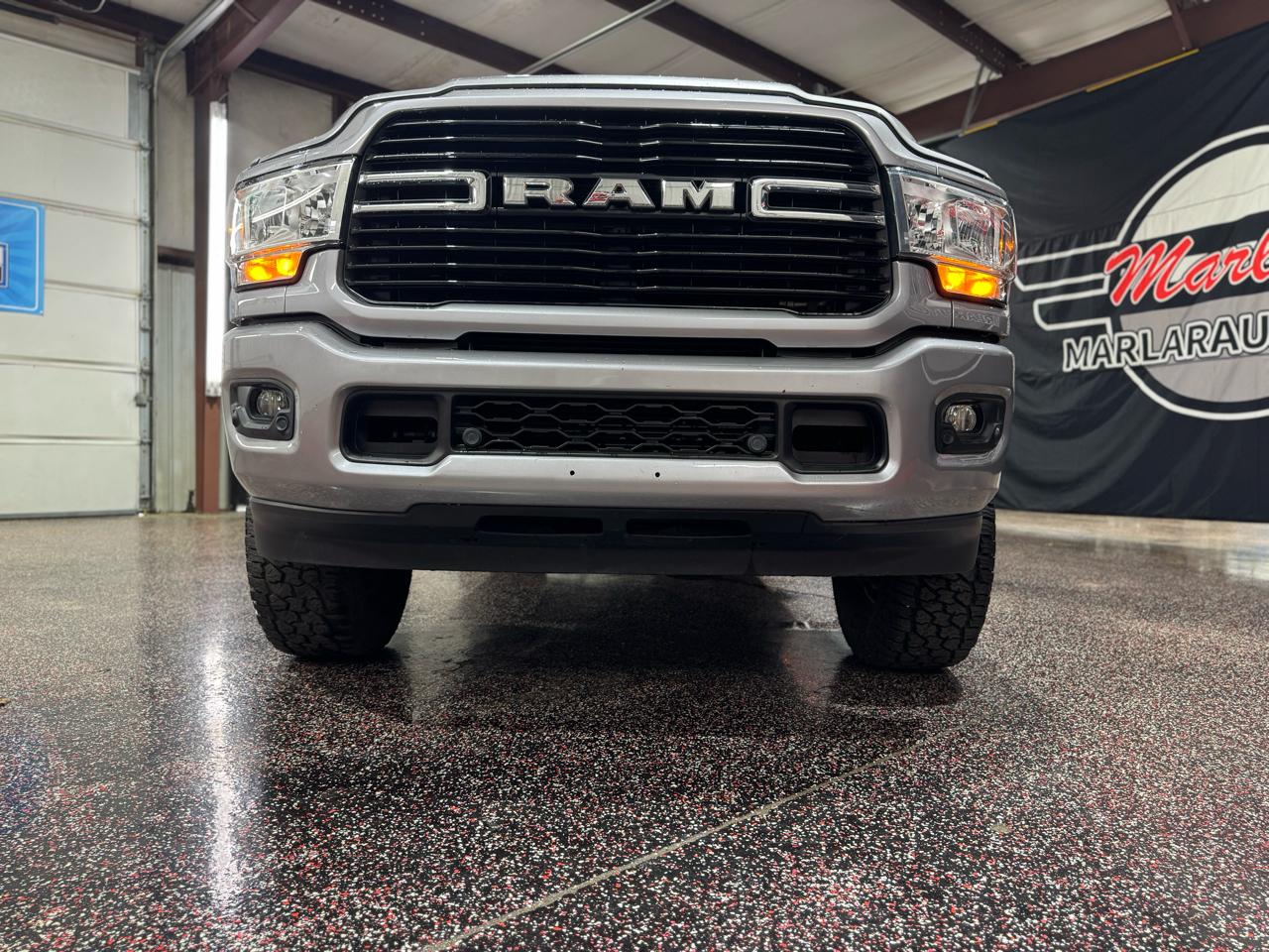 RAM 3500 Big Horn 4x4 Crew Cab 8' Box 2020