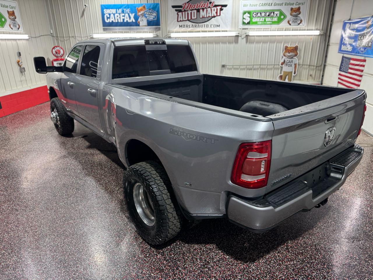 RAM 3500 Big Horn 4x4 Crew Cab 8' Box 2020