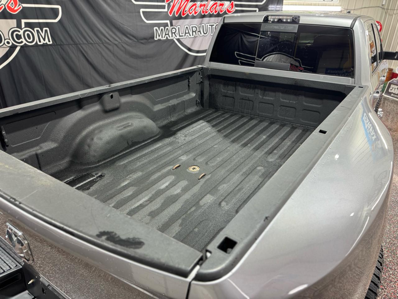 RAM 3500 Big Horn 4x4 Crew Cab 8' Box 2020