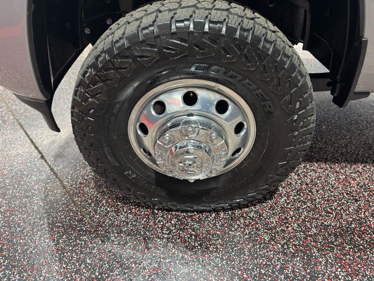 RAM 3500 Big Horn 4x4 Crew Cab 8' Box 2020