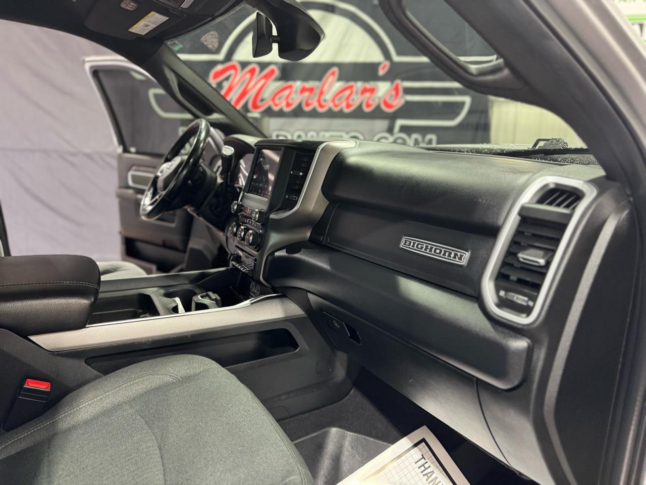 RAM 3500 Big Horn 4x4 Crew Cab 8' Box 2020