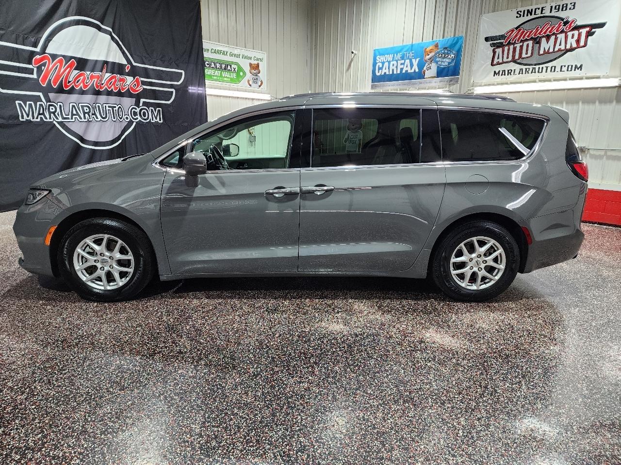 Chrysler Pacifica Touring L FWD 2021