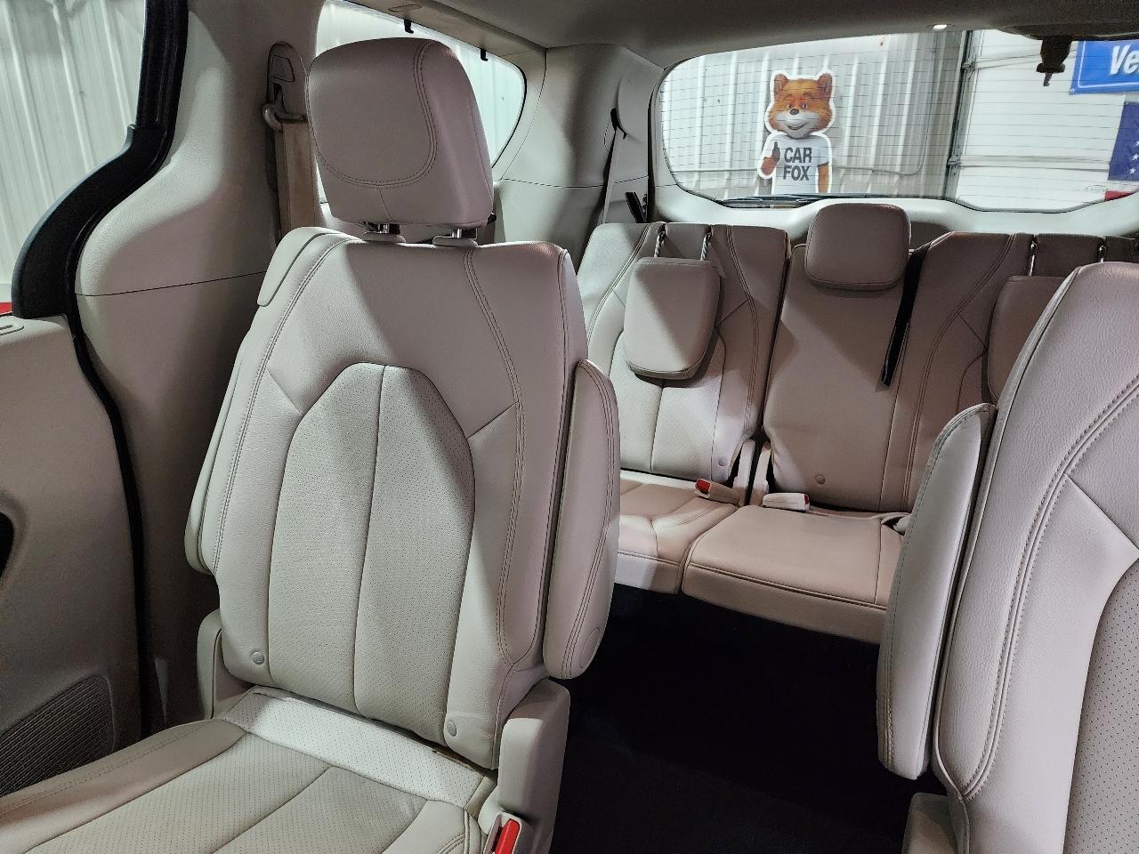 Chrysler Pacifica Touring L FWD 2021