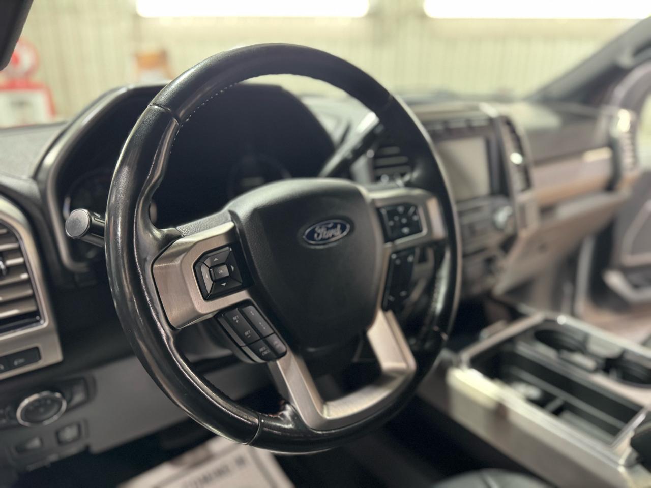 Ford Super Duty F-250 SRW King Ranch 4WD Crew Cab 8' Box 2020