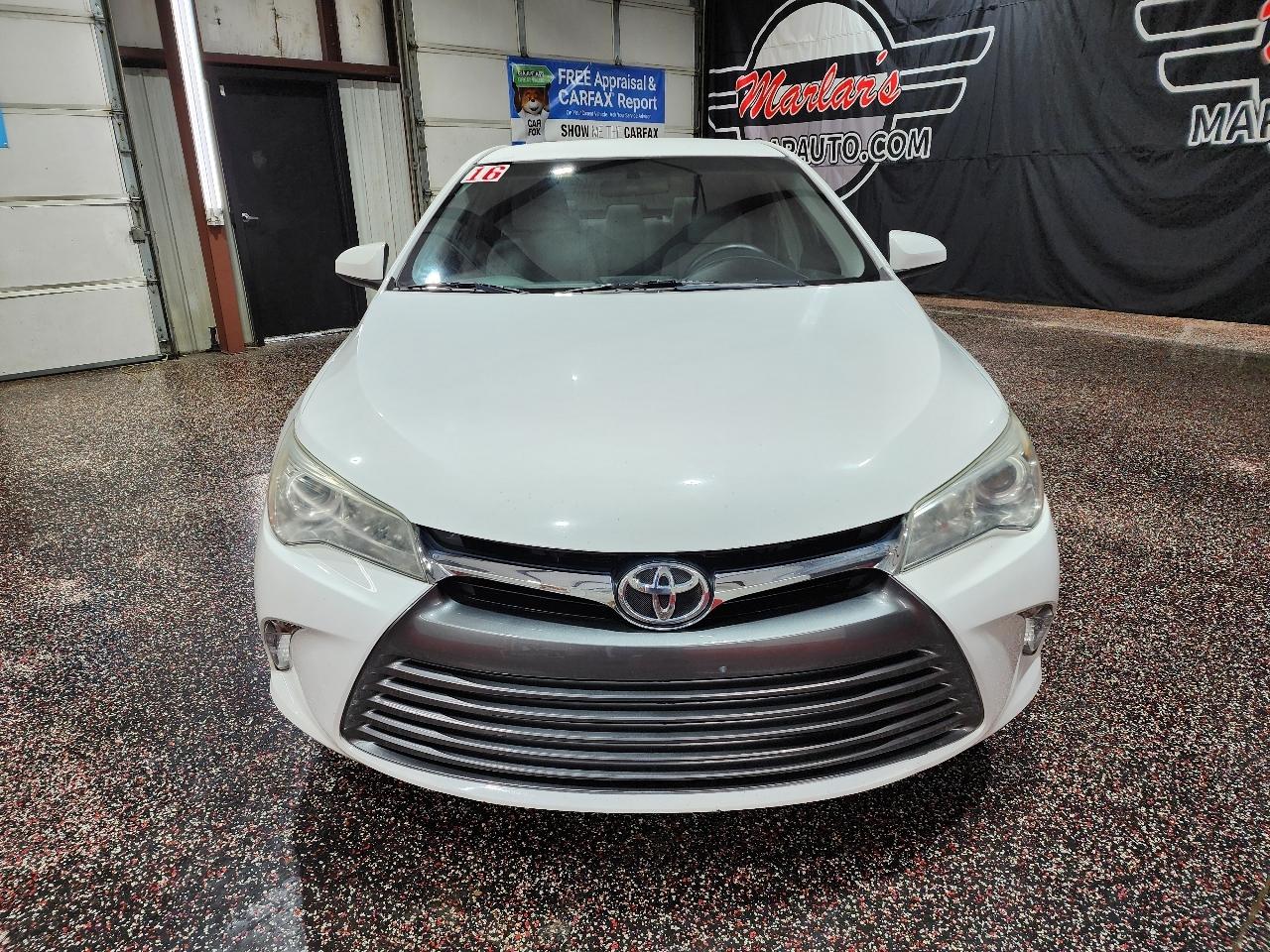 Toyota Camry 4dr Sdn I4 Auto SE w/Special Edition Pkg (Natl) 2016