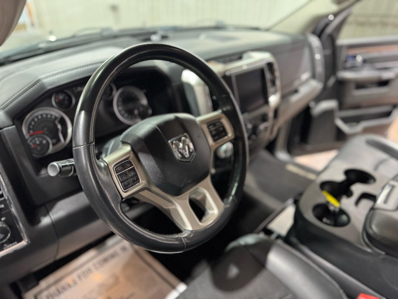 RAM 1500 Laramie 4x4 Crew Cab 5'7" Box 2018
