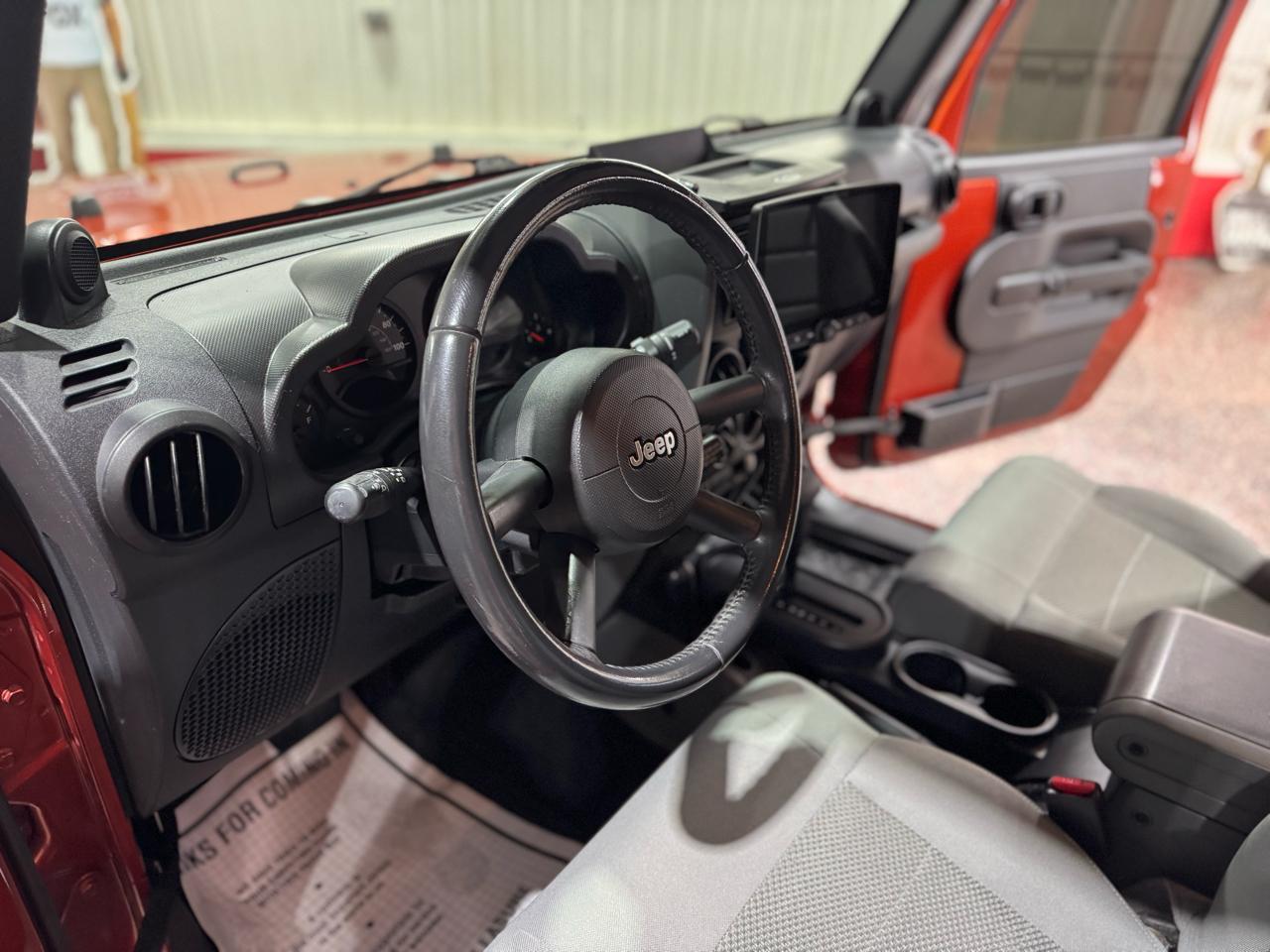 Jeep Wrangler Unlimited 4WD 4dr X 2009