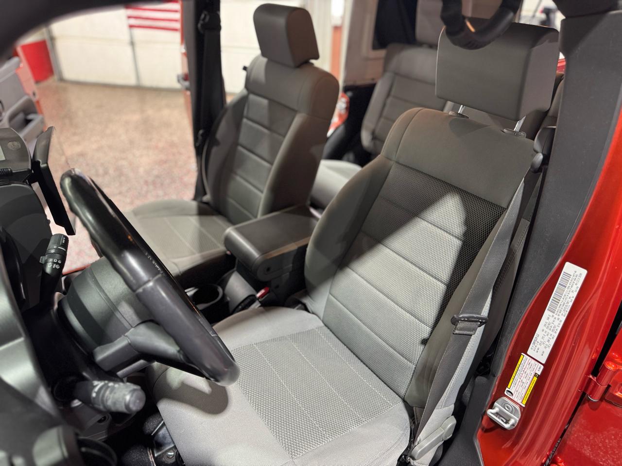 Jeep Wrangler Unlimited 4WD 4dr X 2009