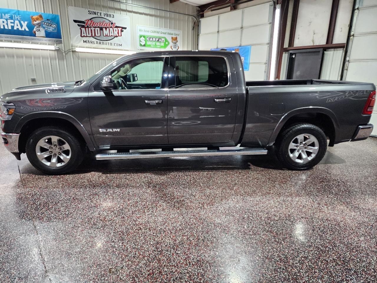 RAM 1500 Laramie 4x4 Crew Cab 6'4" Box 2019