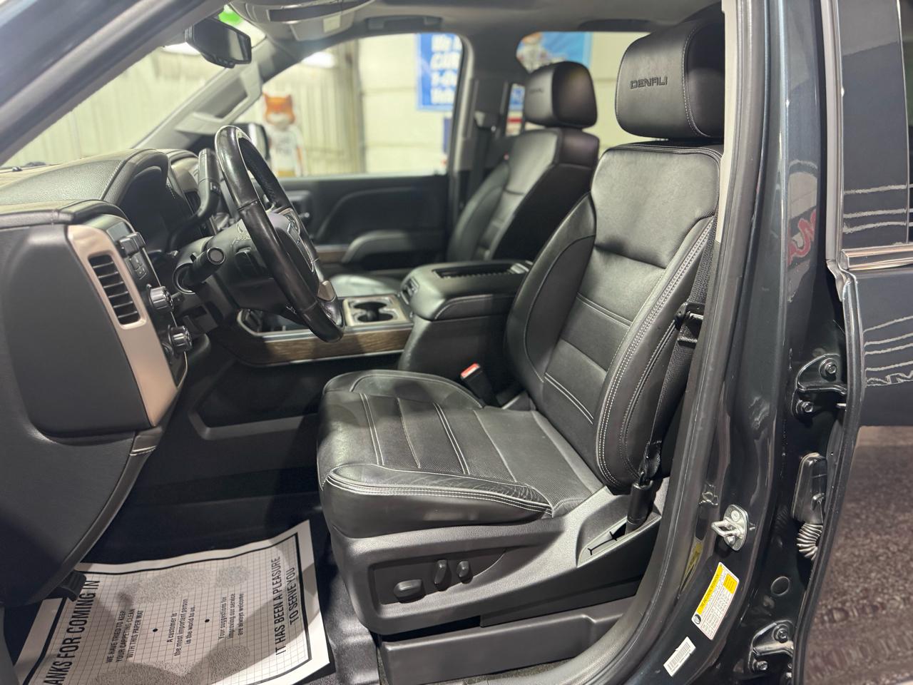 GMC Sierra 1500 4WD Crew Cab 143.5" Denali 2018