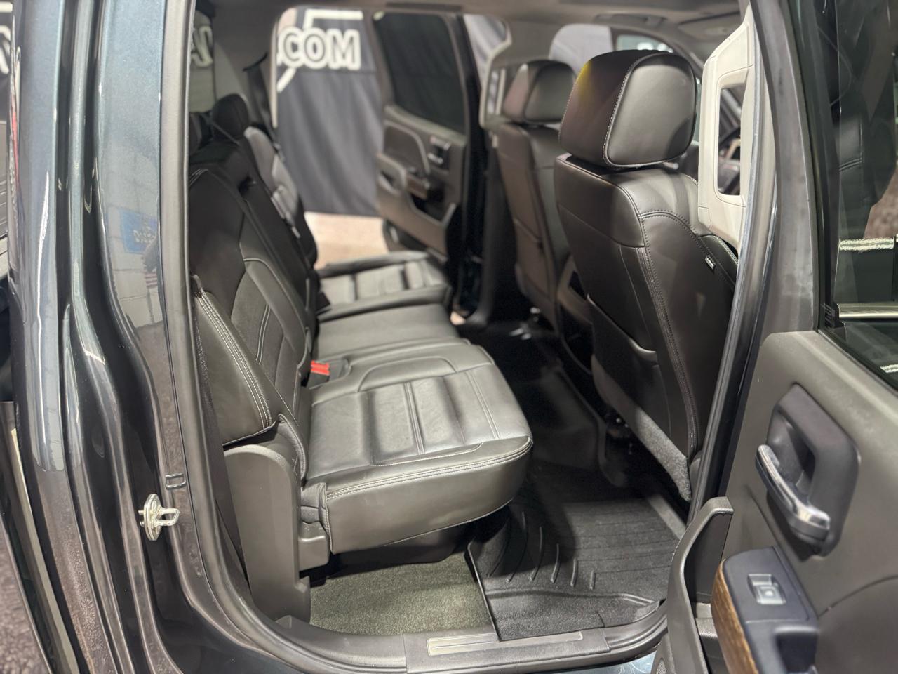 GMC Sierra 1500 4WD Crew Cab 143.5" Denali 2018