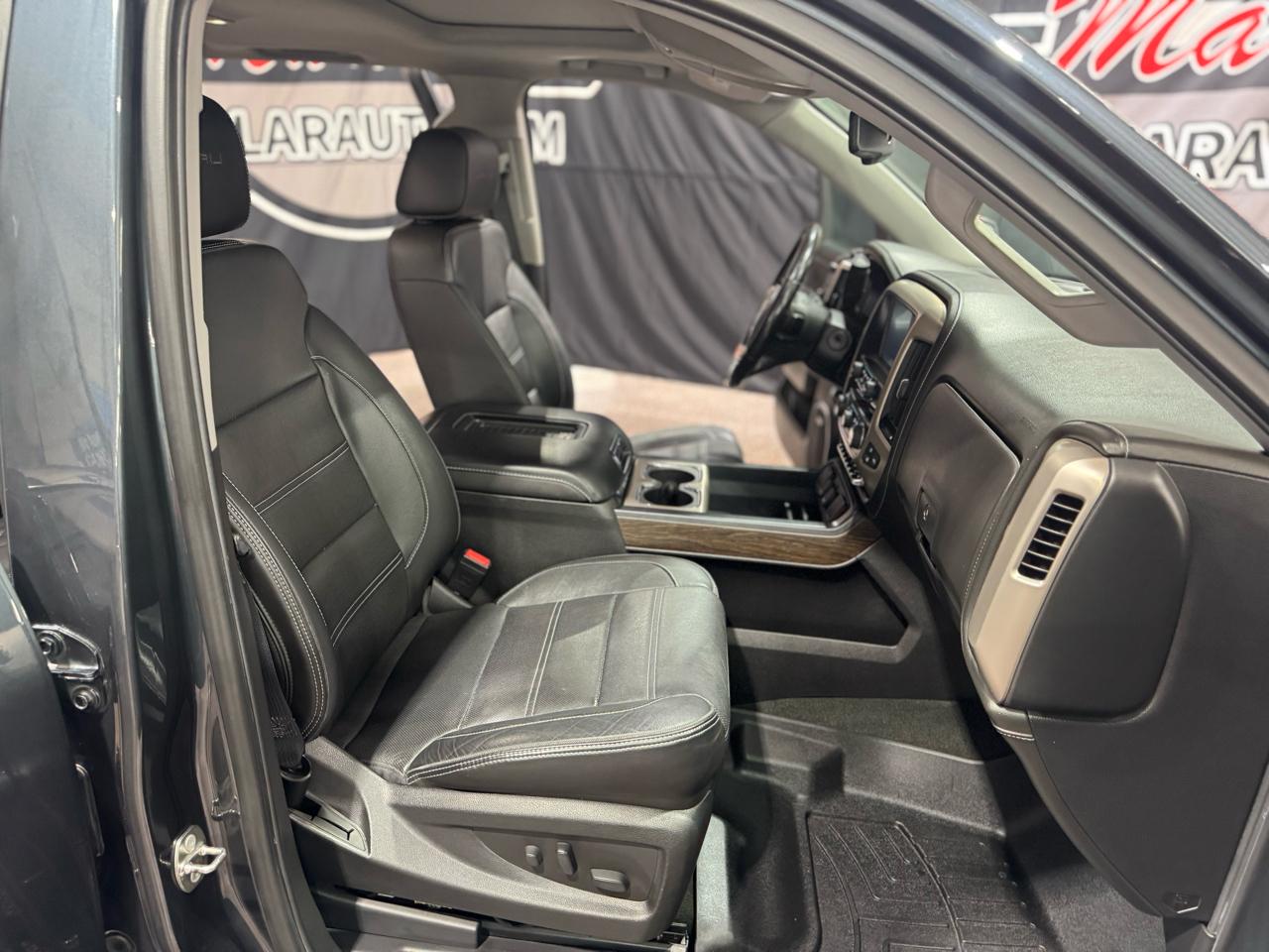 GMC Sierra 1500 4WD Crew Cab 143.5" Denali 2018