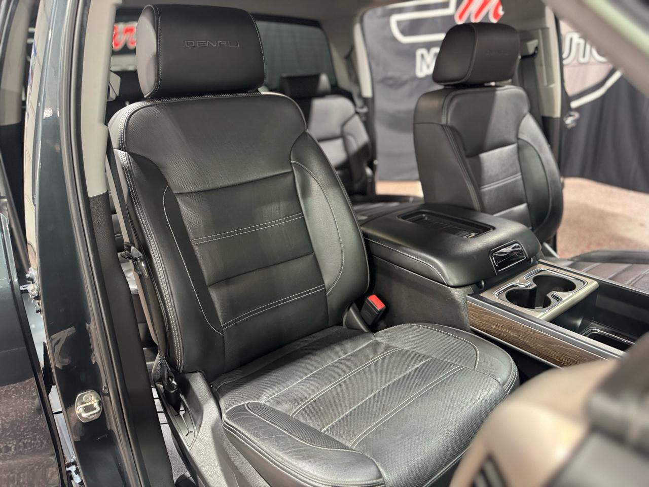 GMC Sierra 1500 4WD Crew Cab 143.5" Denali 2018