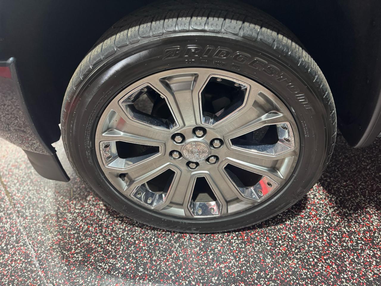 GMC Sierra 1500 4WD Crew Cab 143.5" Denali 2018