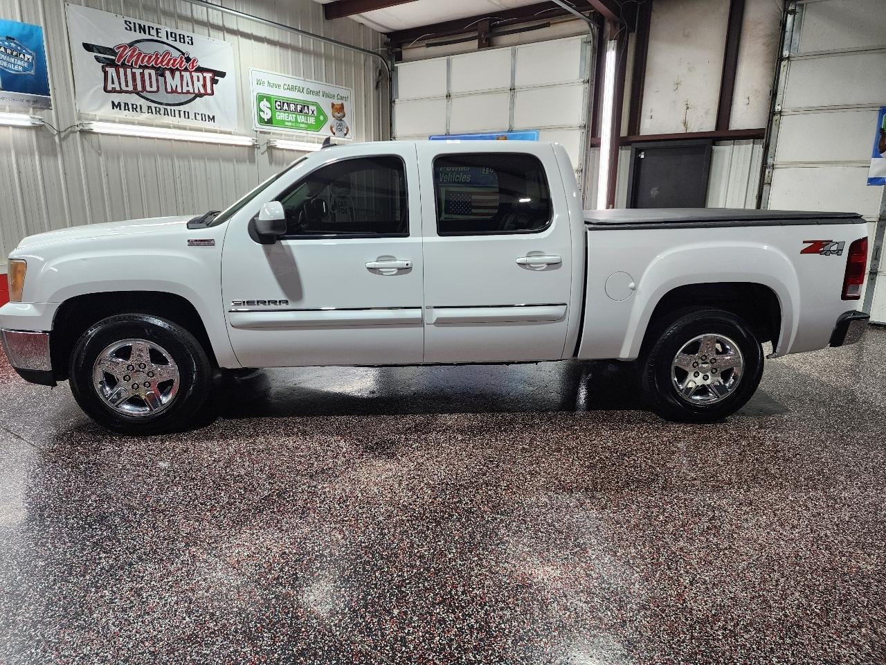 GMC Sierra 1500 4WD Crew Cab 143.5" SLT 2013