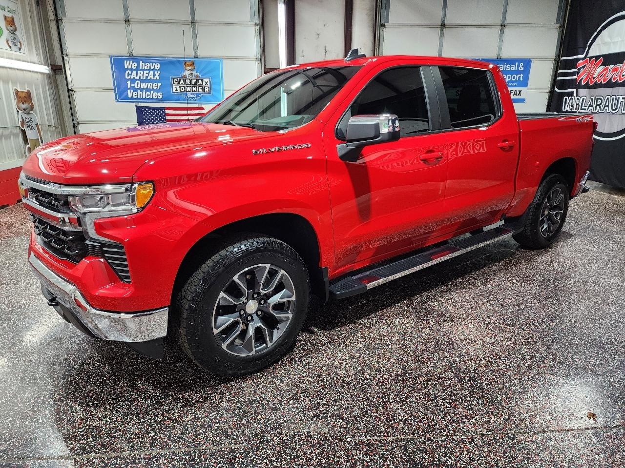 Chevrolet Silverado 1500 4WD Crew Cab 147" LT w/1LT 2023