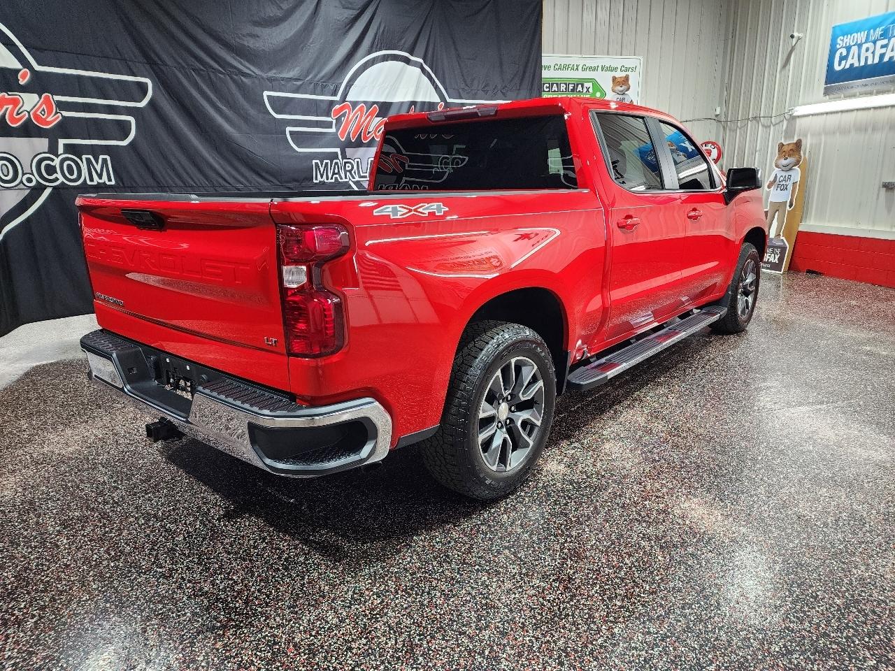 Chevrolet Silverado 1500 4WD Crew Cab 147" LT w/1LT 2023