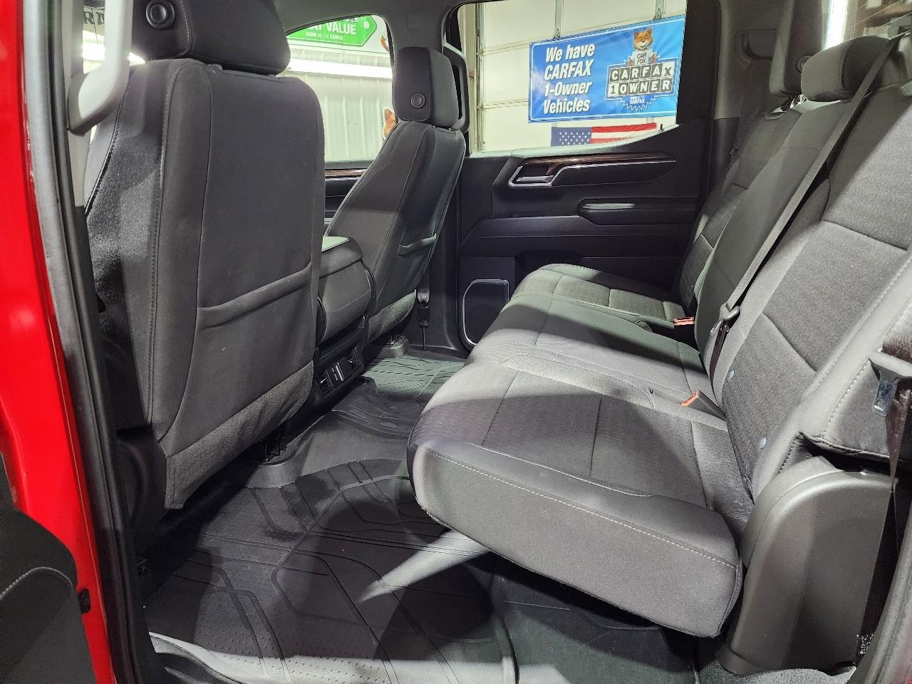 Chevrolet Silverado 1500 4WD Crew Cab 147" LT w/1LT 2023