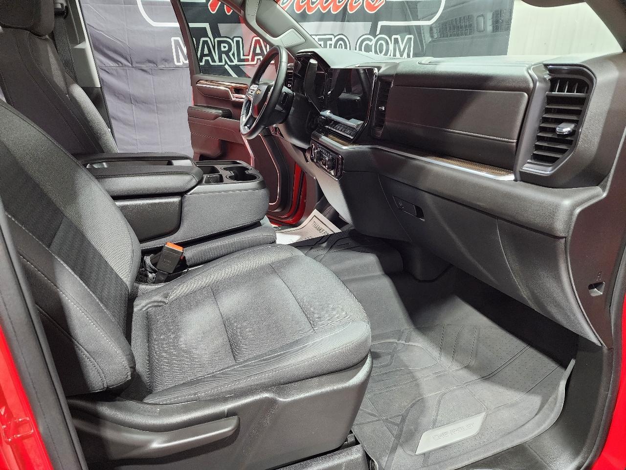 Chevrolet Silverado 1500 4WD Crew Cab 147" LT w/1LT 2023