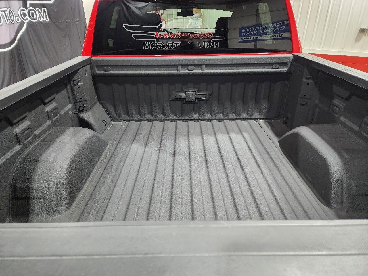 Chevrolet Silverado 1500 4WD Crew Cab 147" LT w/1LT 2023